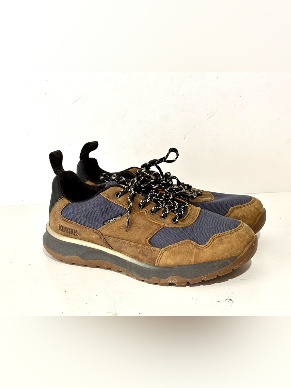 Kodiak × Fates Men's Low-Cut
Skogan Waterproof Hiking Shoe Size 7